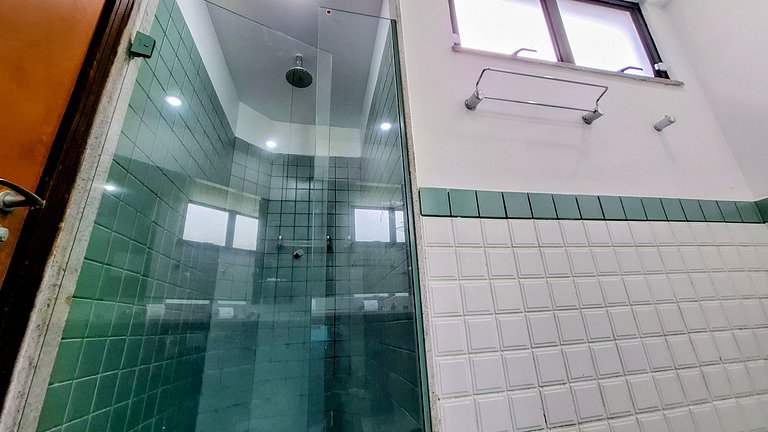Cosme Velho: Luxo e Piscina para 8 Pessoas
