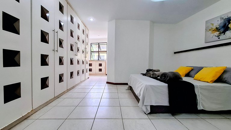 Cosme Velho: Luxury Mansion with Pool for 8 People