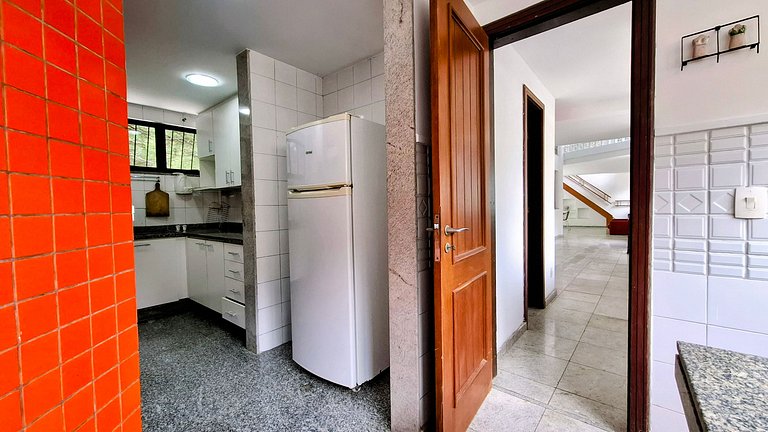 Cosme Velho: Luxo e Piscina para 8 Pessoas