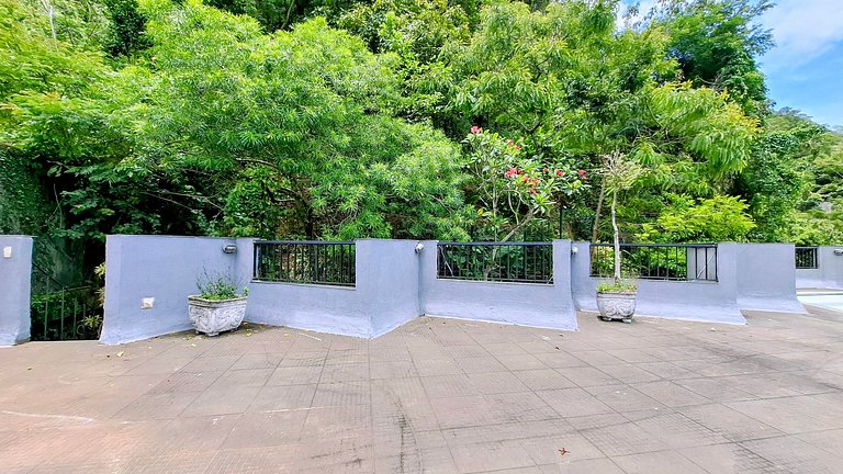 Cosme Velho: Luxo e Piscina para 8 Pessoas