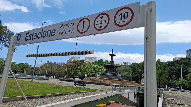 Lapa: Boemia Icônica e Conforto para 4