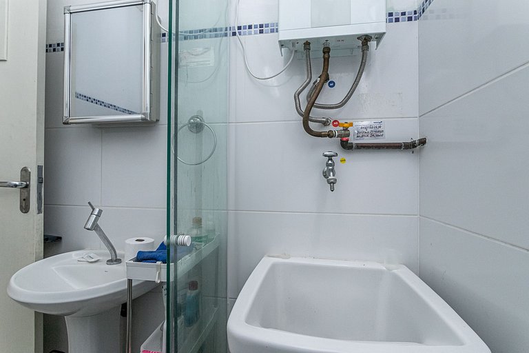 Lapa: Comfort, Near Subway | Sleeps 4