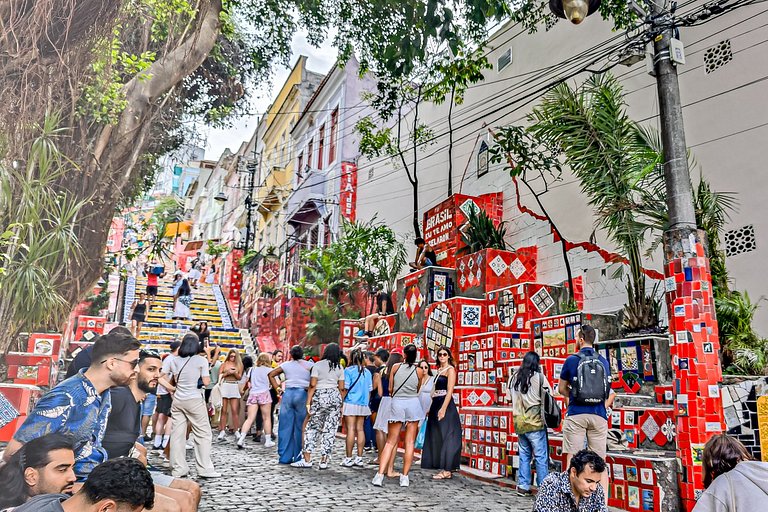 Lapa: Boemia Icônica e Conforto para 4