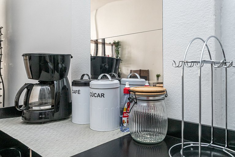 Lapa: Comfort, Near Subway | Sleeps 4