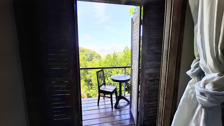 Mirante da Gávea: Forest, Pool, and View for 4