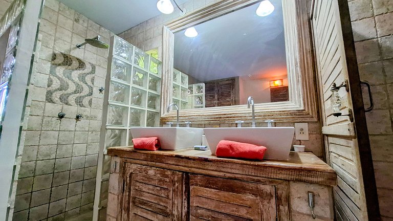 Mirante da Gávea: Forest, Pool, and View for 4