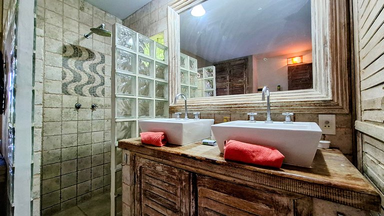 Mirante da Gávea: Forest, Pool, and View for 4