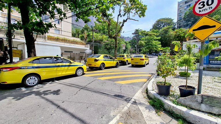 Mirante da Gávea: Floresta e piscina, 2 pessoas