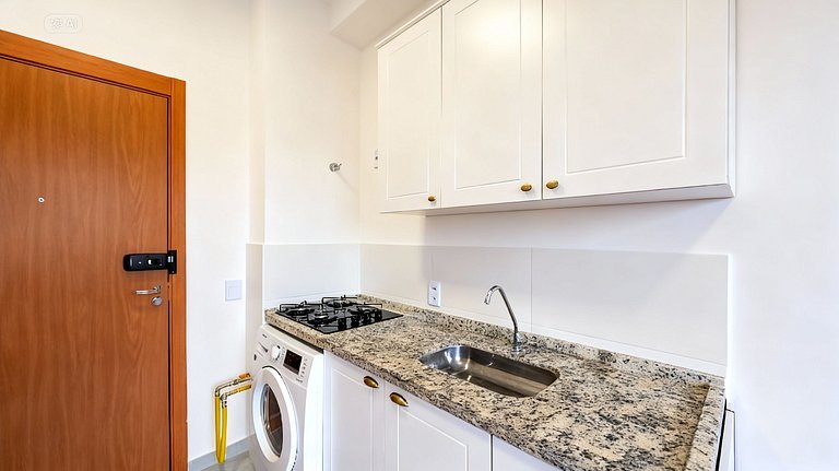 Vila da Saúde: Piscina, Varanda e Conforto para 4