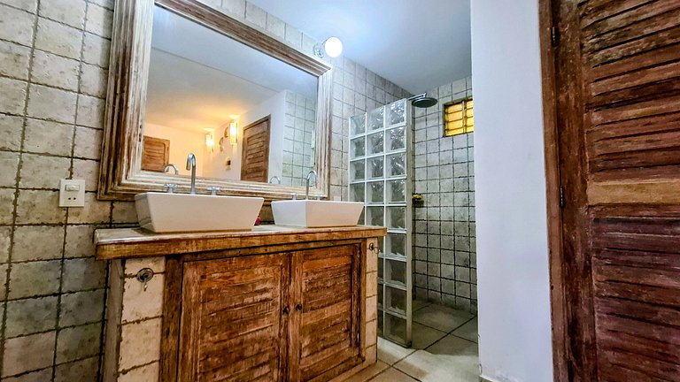 Mirante da Gávea: Forest, Pool, and View for 4