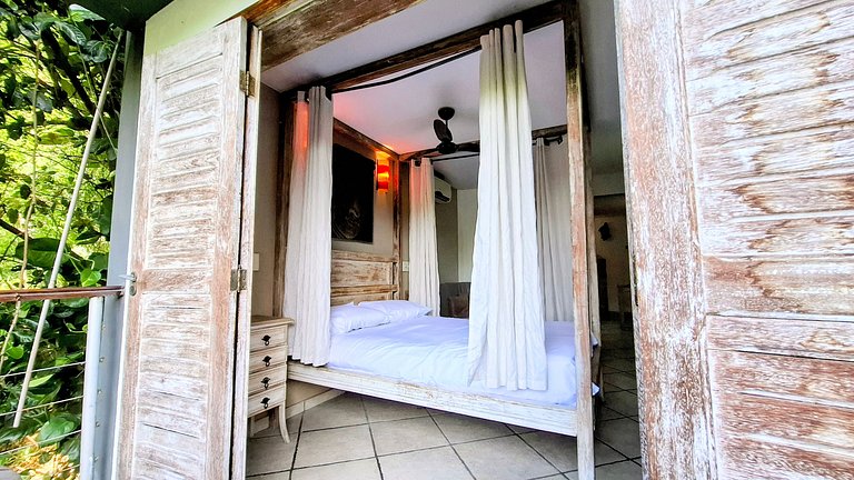 Mirante da Gávea: Forest, Pool, and View for 4