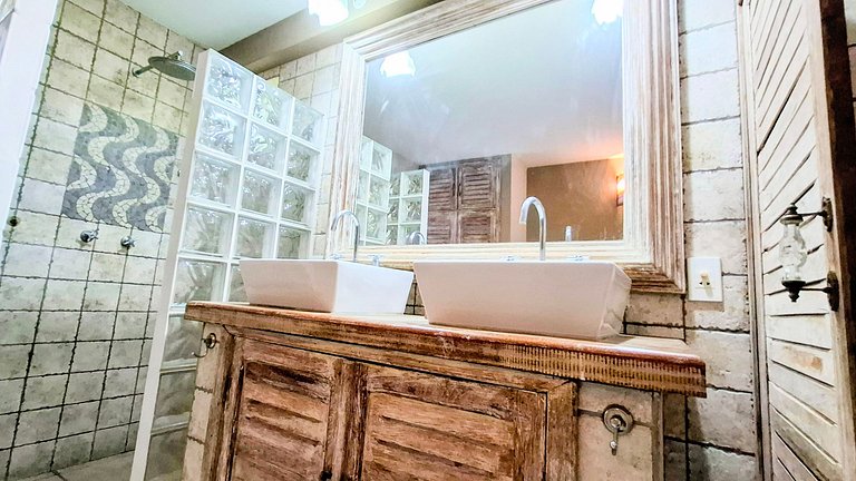 Mirante da Gávea: Forest, Pool, and View for 4