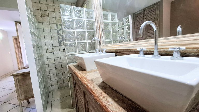 Mirante da Gávea: Forest, Pool, and View for 4