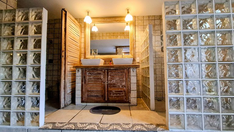 Mirante da Gávea: Forest, Pool, and View for 4