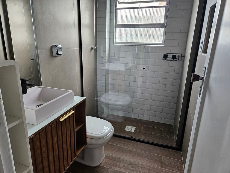 São Vicente: Conforto e Praticidade, 4 Hóspedes.