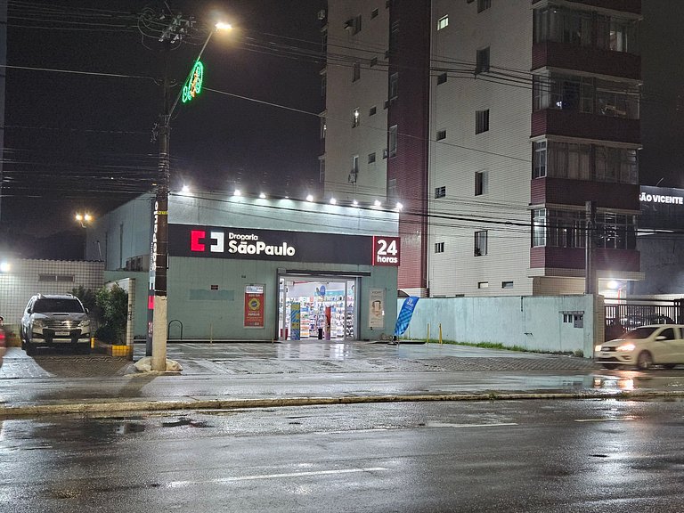 São Vicente: Confort y Practicidad, 4 Huéspedes.