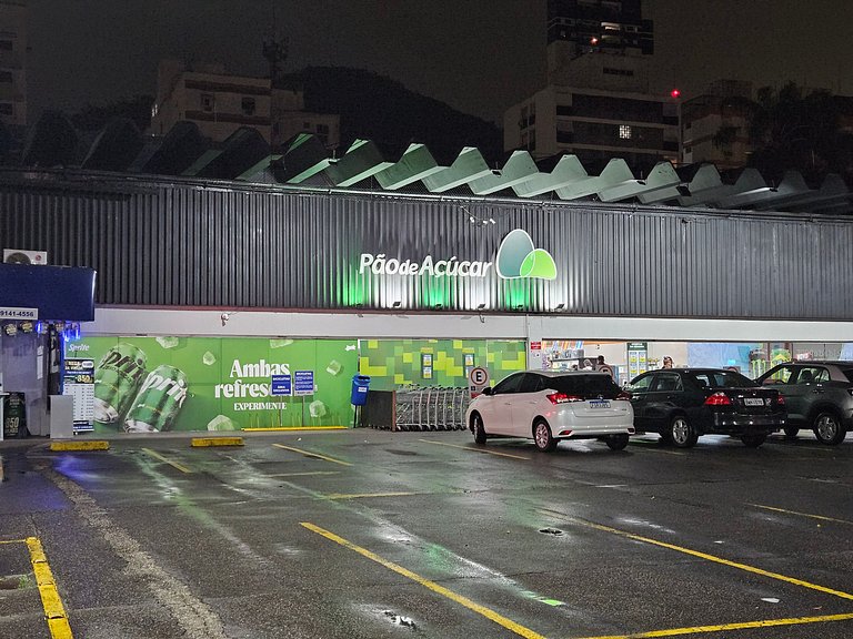 São Vicente: Confort y Practicidad, 4 Huéspedes.