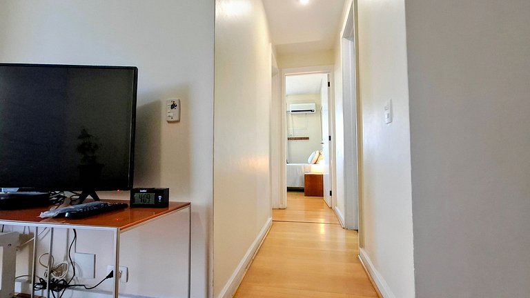 Leblon: Luxury for 4, Pool & Parking