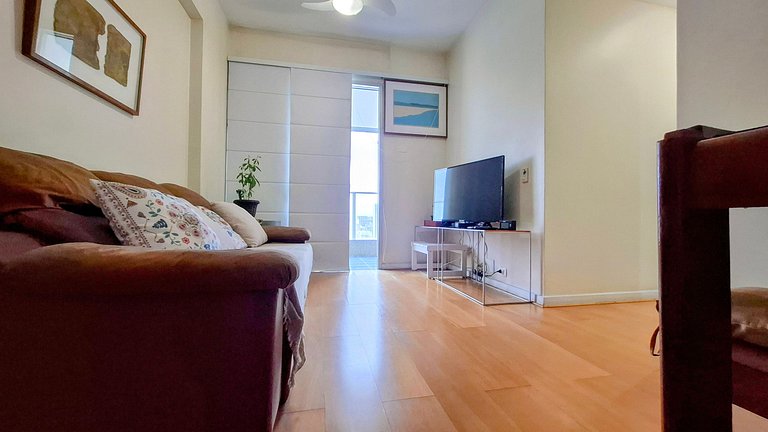 Leblon: Luxury for 4, Pool & Parking