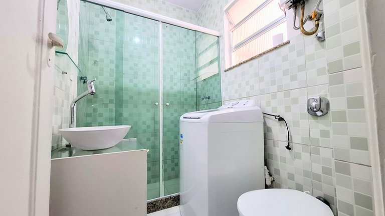 Copacabana: Confort, Una Cuadra de la Playa para 4