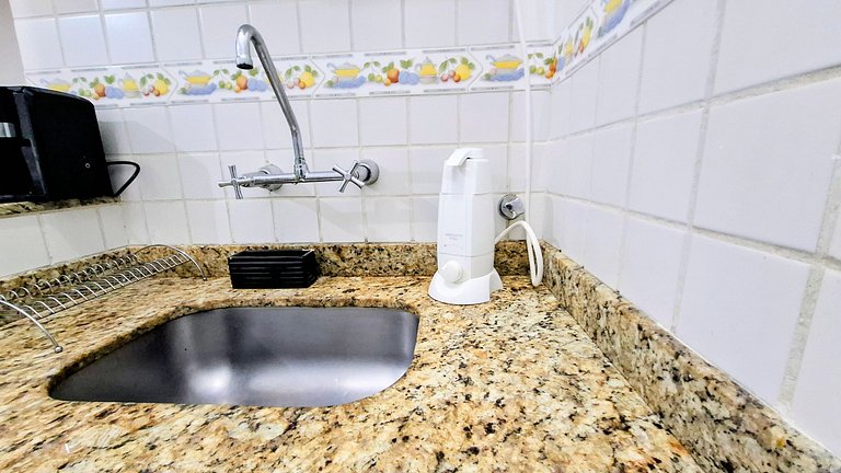 Copacabana: Confort, Una Cuadra de la Playa para 4