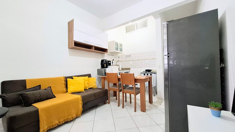 Copacabana: Confort, Una Cuadra de la Playa para 4