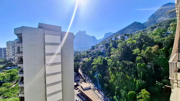 São Conrado: Varanda, Praia e Piscina, 4 Hóspedes
