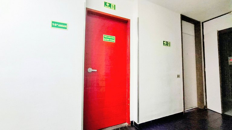 São Conrado: Varanda, Praia e Piscina, 4 Hóspedes