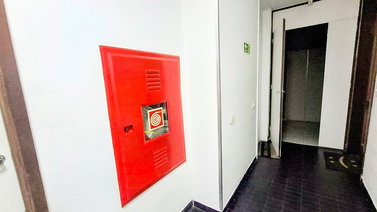 São Conrado: Balcony, Beach and Pool, 4 Guests