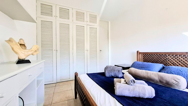 São Conrado: Balcony, Beach and Pool, 4 Guests