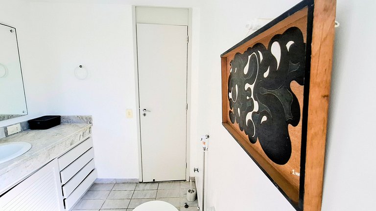 São Conrado: Balcony, Beach and Pool, 4 Guests