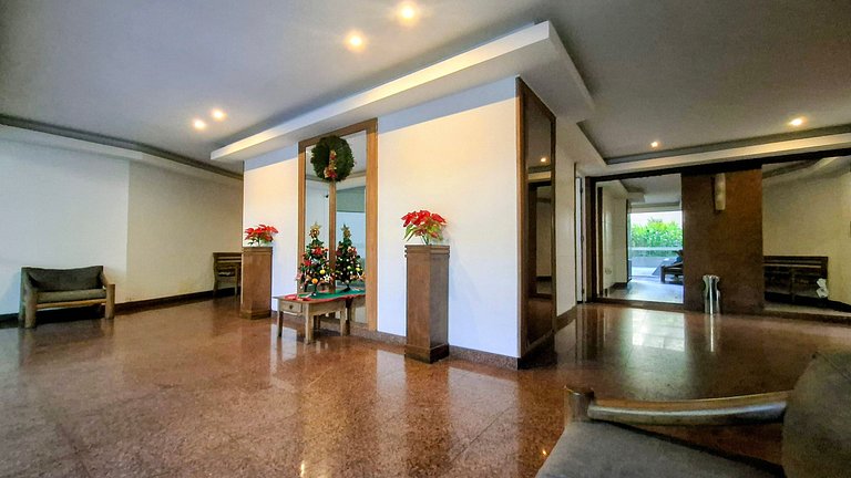 São Conrado: Balcony, Beach and Pool, 4 Guests