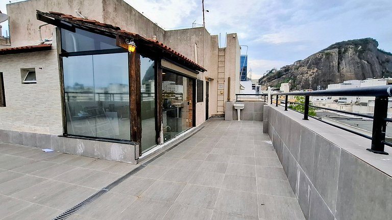 Copacabana: Penthouse with Ocean View, 4 Guests