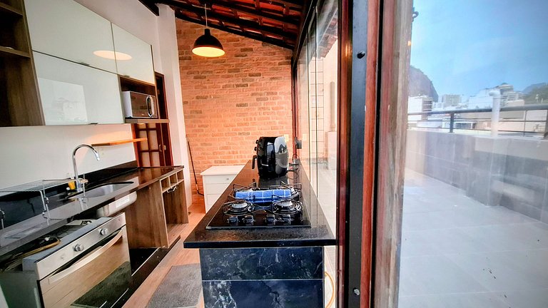 Copacabana: Penthouse with Ocean View, 2 Guests