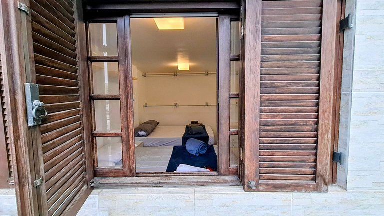 Copacabana: Penthouse with Ocean View, 4 Guests