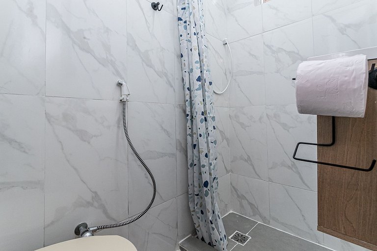 Rent apt Gloria Rio subway air conditioning