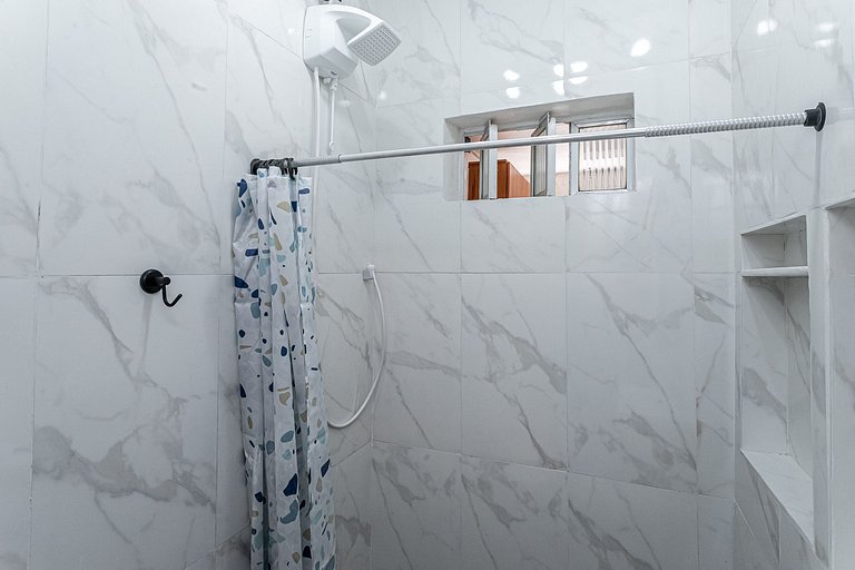 Glória Lux: Subway and Comfort, 3 guests