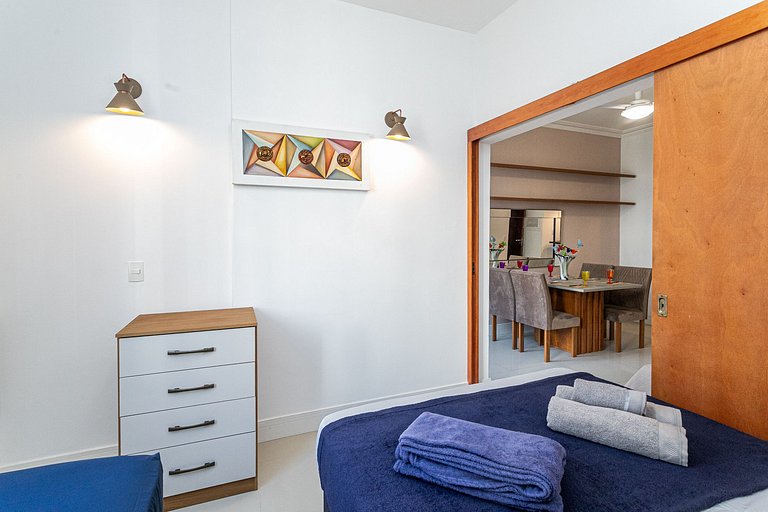 Apartamento no Leme para Temporada | 5 pessoas