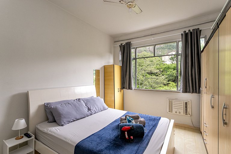 Copacabana: Beach and Comfort | 4 Guests