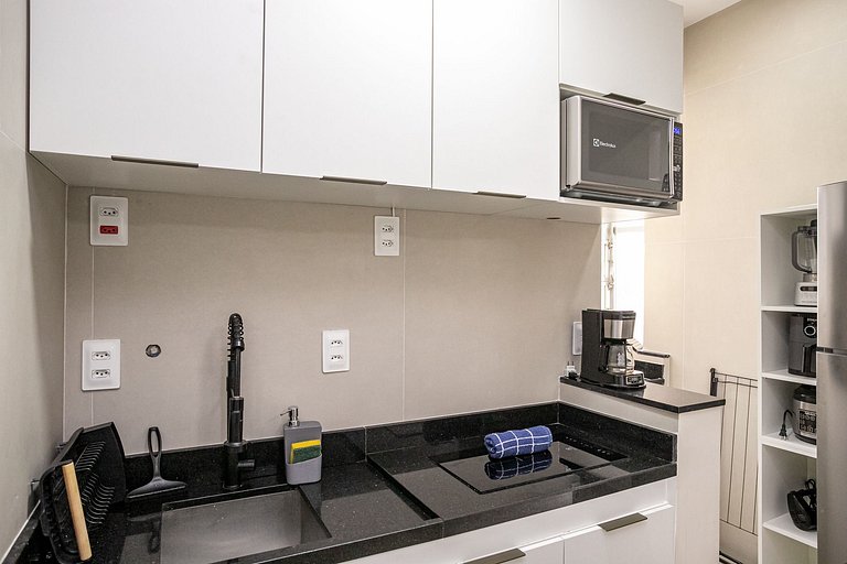 Copacabana: Luxury, Beach, and Comfort | 4 Guests