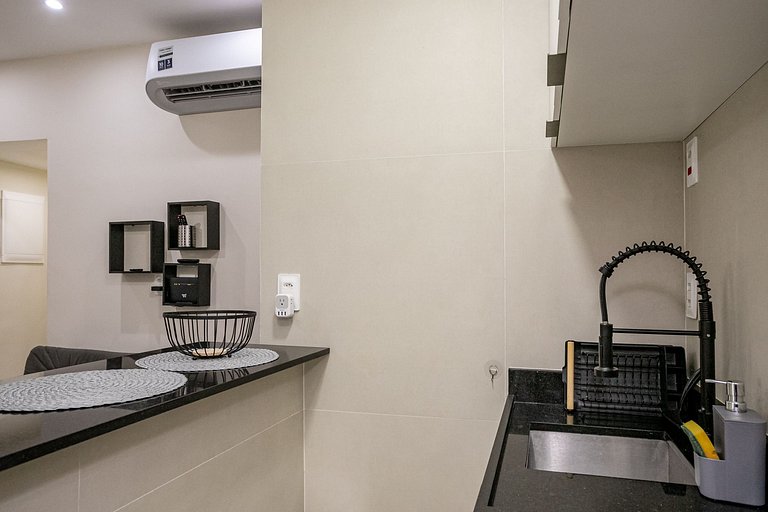 Copacabana: Luxury, Beach, and Comfort | 4 Guests