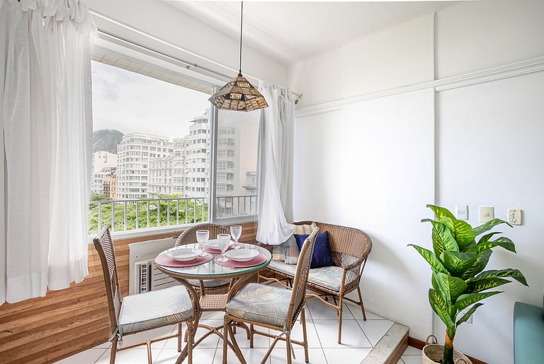Apartamento em Copacabana, Vistamar e Metrô