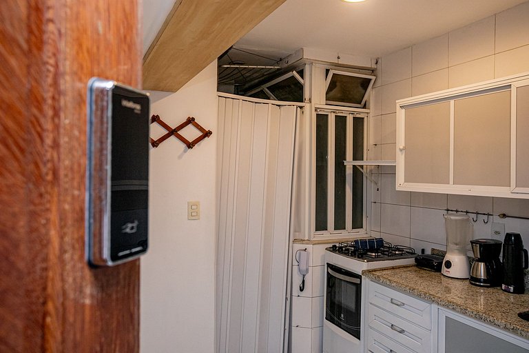 Copacabana: Beach View and Pet Friendly | 5 Guests