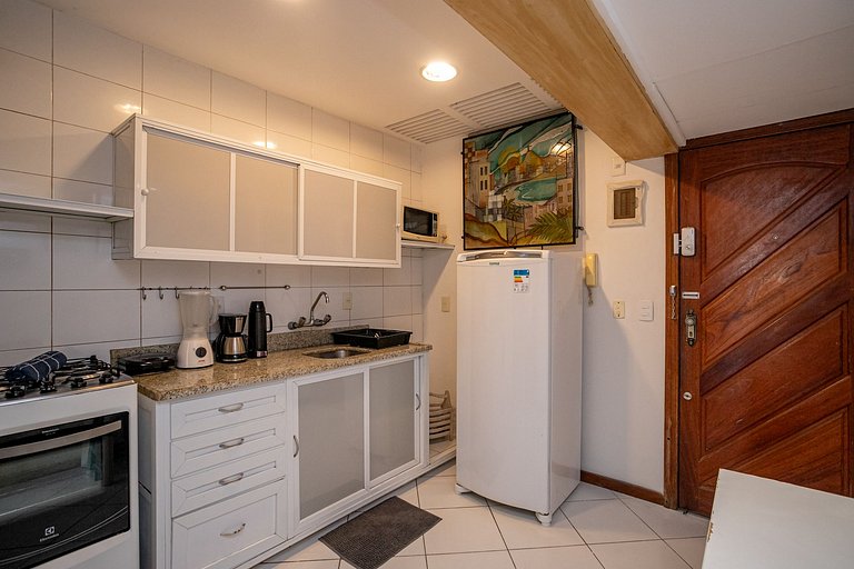Apartamento para Temporada em Copacabana: Vista Mar e Metrô