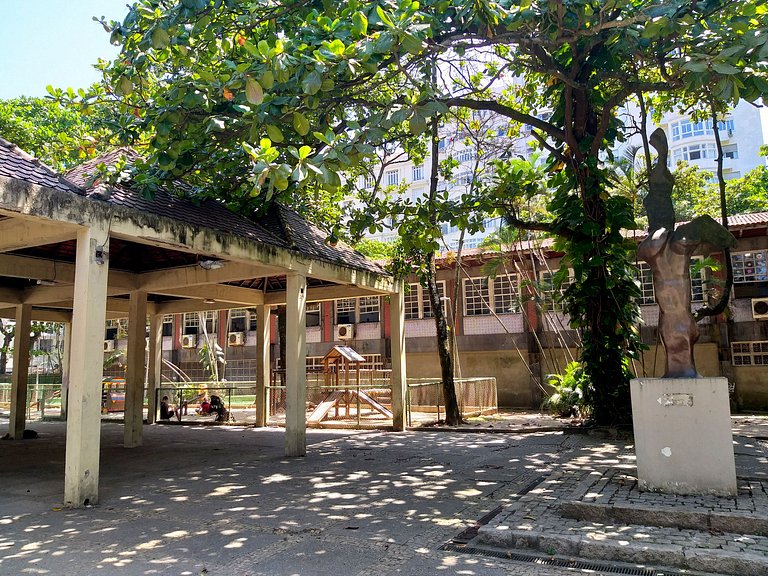 Copacabana: Beach View and Pet Friendly | 5 Guests