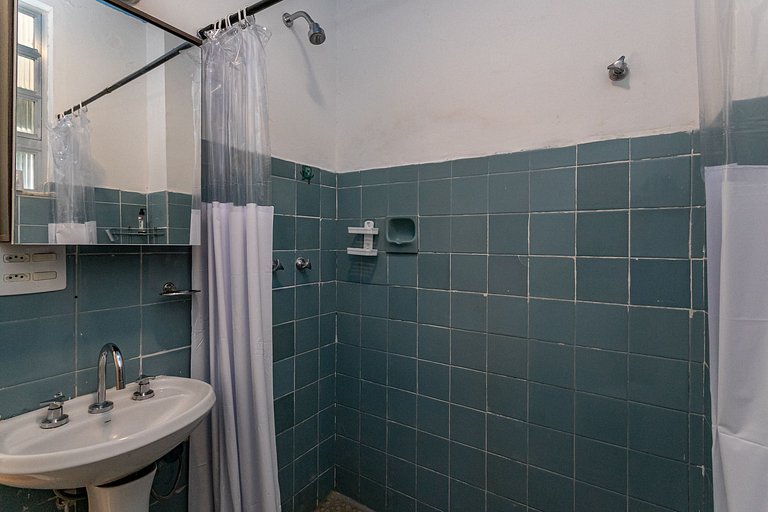 Glória: Conforto e Metrô | 4 hóspedes