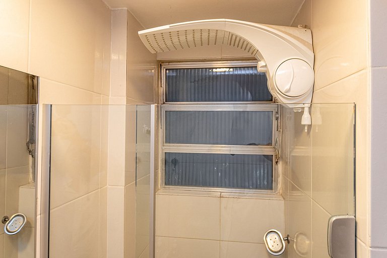 Copacabana: Familia, Espacio y Playa | 6 personas