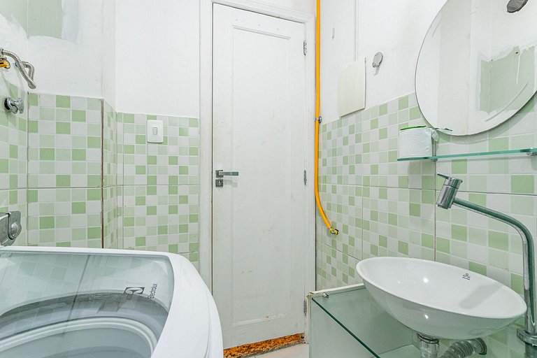 Copacabana: Comfortable for 4 Near the Beach