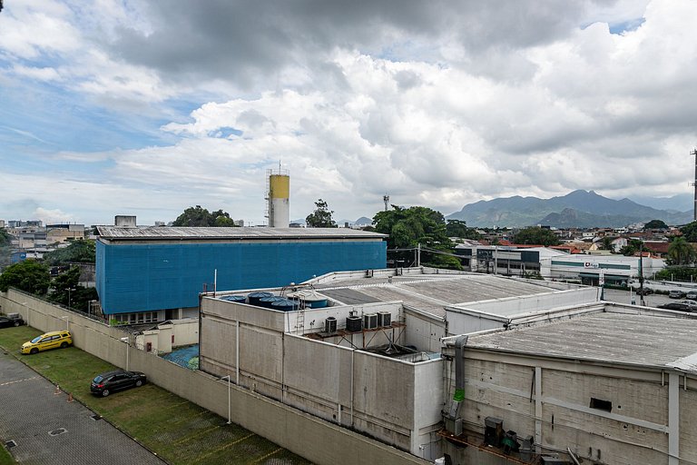 Barra: Piscina, Garagem e Conforto para 4
