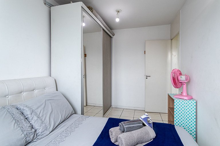 Barra: Piscina, Garagem e Conforto para 4